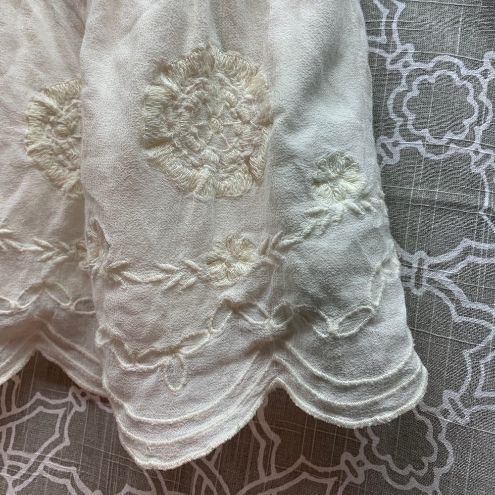 Delicate Peblum top - Picture 3 of 5